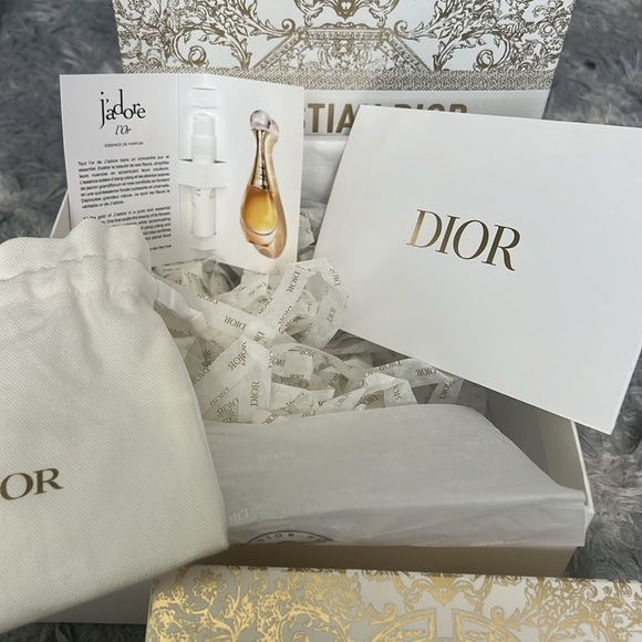 Dior makeup pouch - Picture 4 of 7